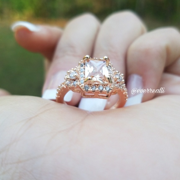 Rose gold Morganite & Diamond Three Halo Ring - Picture 7 of 7